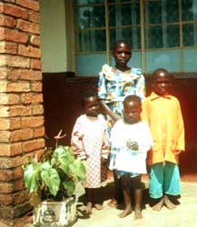 Czworo sierot z Burundi