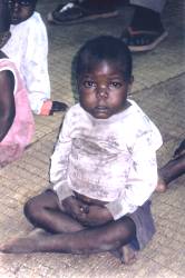 Zagodzone dziecko z Rwandy