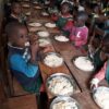 ianie dzieci z przedszkola w Essiengbot w Kamerunie 01 Pomoc Afryce Adopcja Serca 07