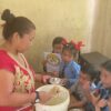 Wyposażenie kuchni dla akcji dożywiania dzieci w Nepalu pomoc ubogim Adopcja Serca Maitri 04