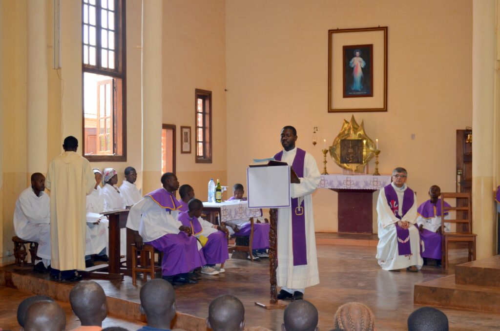 Klerycy w Kamerunie