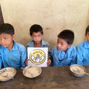 Codzienny obiad dla najbiedniejszych dzieci z Gorkha w Nepalu Adopcja Duchowa Maitri Adopcja Serca pomoc ubogim dożywianie 03