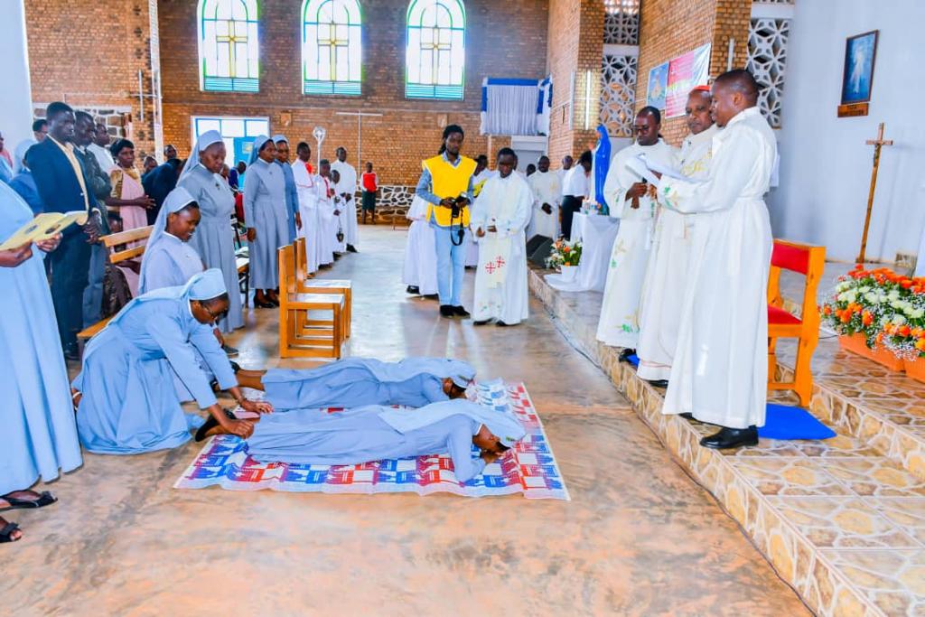 45 lecie Zgromadzenia Sióstr Pallotynek w Rwandzie: ustanowienie nowej prowincji w Afryce. Uroczystości w Sanktuarium Matki Bożej Słowa w Kibeho