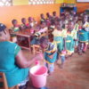Dożywianie 120 dzieci w przedszkolu w Esseng w Kamerunie Adopcja Serca Adopcja Maitri Adopcja duchowa pomoc ubogim dożywianie 01