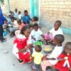 Przygotowanie pola i siew w DR Kongo - dożywianie głodnych dzieci Adopcja Serca Maitri pomoc Afryce pomoc ubogim dożywianie sierot 01