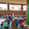 Pomoc świąteczna i dożywianie dzieci ze szkoły w Doume w Kamerunie Adopcja Serca Maitri 05