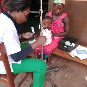 Dofinansowanie zakupu leków dla przychodni zdrowia w Djouth w Kamerunie Adopcja Serca Maitri Adopcja Duchowa pomoc Afryce 08