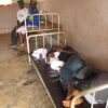 Środki dezynfekujące, higieniczne oraz żywność dla przychodni w Djouth w Kamerunie pomoc Afryce Adopcja Serca Adopcja Duchowa Maitri 03