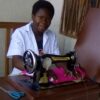 Karmelitanki proszą o maszyny do szycia dla uczennic z Gitega Songa Adopcja Serca Maitri pomoc Afryce pomoc ubogim Adopcja duchowa 04