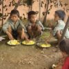 Podaruj ubrania dzieciom w Nepalu pomoc ubogim Adopcja Serca Nepal jałmużna Maitri pomaga dobroczynność 03