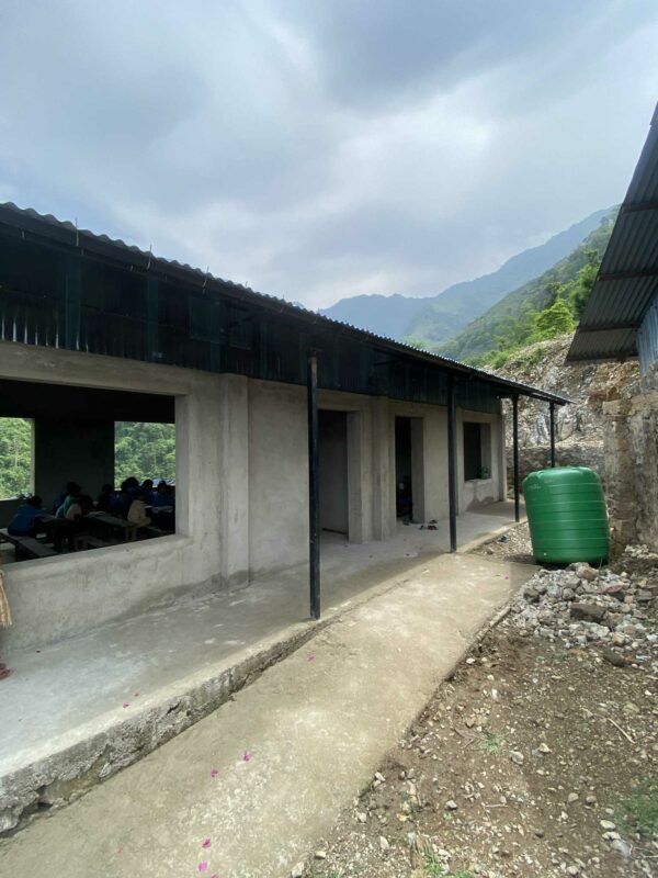 Dofinansowanie wyposażenia internatu dla dzieci w Shaktikhor w Nepalu