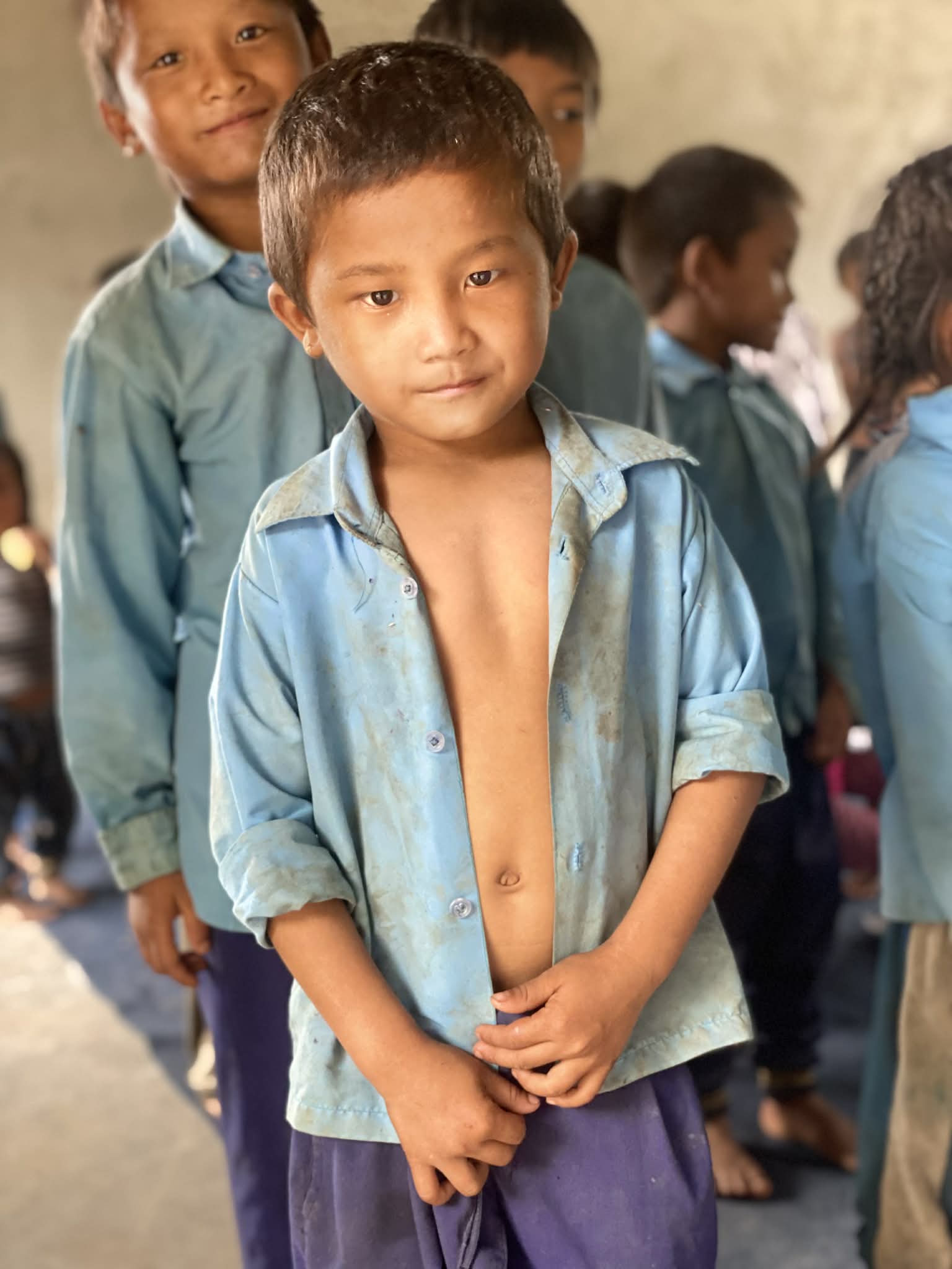Ubranie dla ubogich dzieci z Nepalu Maitri Adopcja Serca Adopcja duchowa jałmużna pomoc ubogim pomoc dzieciom 02